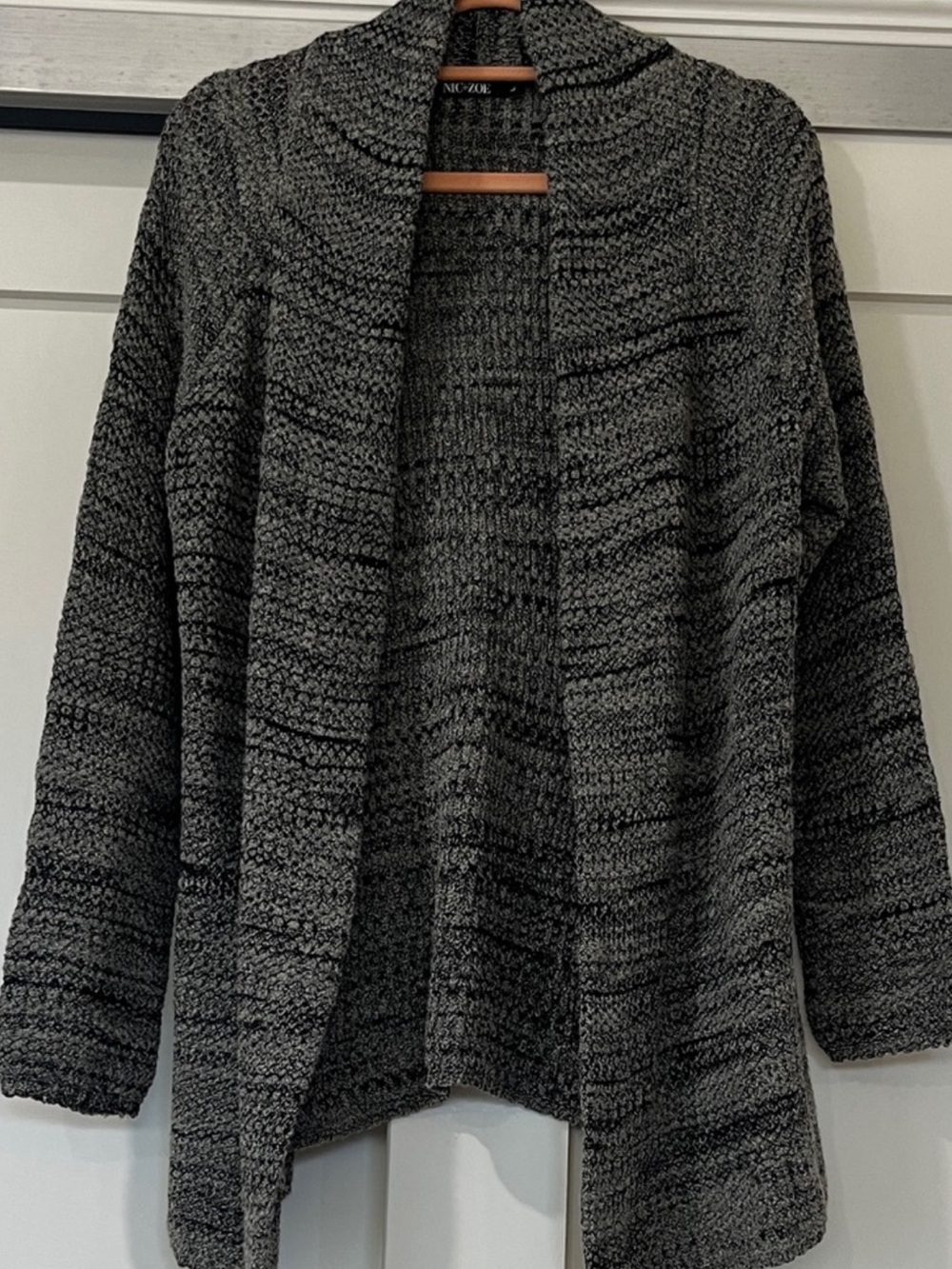 NIC+ZOE Open-Front Heathered Charcoal Gray Cardigan and Burgundy